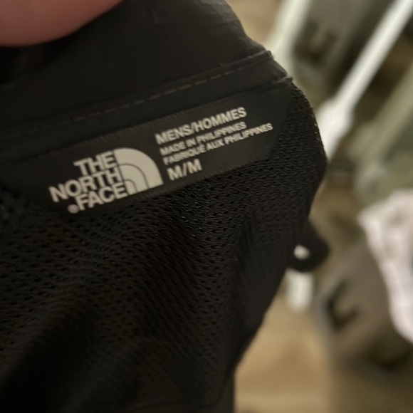 🔥1 hour sale. The North Face, utilitarian button down top, breathable - Picture 2 of 5